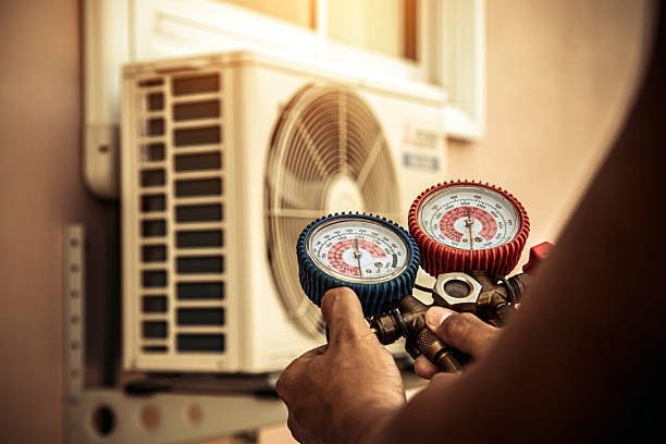 Professional Hvac technician working in Lumber Bridge, NC
